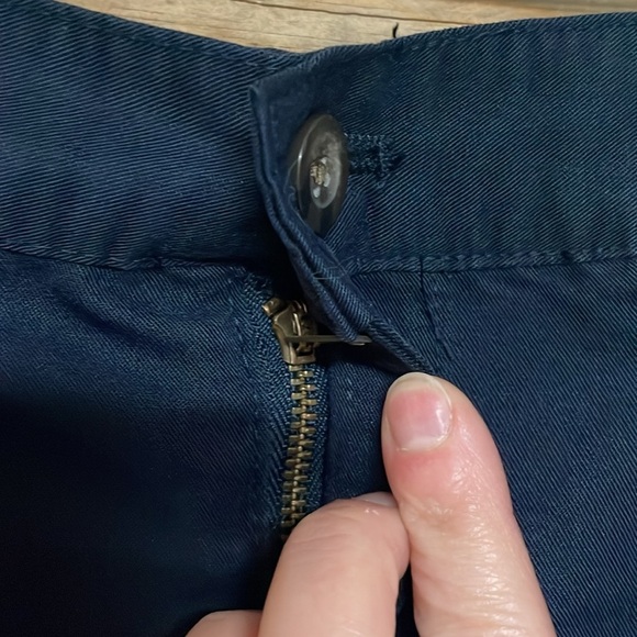 Chaps size 34 Navy Flat Front Golf Shorts with Front and Back Pockets - Picture 5 of 10